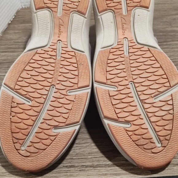 Clarks Wave 2.0 Step knit slip-on sneakers women's sz 10 stone colour waterproof - Picture 14 of 16